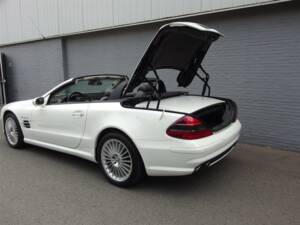 Image 66/97 de Mercedes-Benz SL 55 AMG (2003)