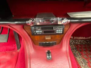 Image 7/24 of Jaguar 420 (1968)