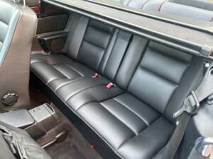 Image 12/47 of Mercedes-Benz 300 CE-24 (1992)