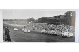 Image 9/50 of Jaguar XK 120 OTS (1952)