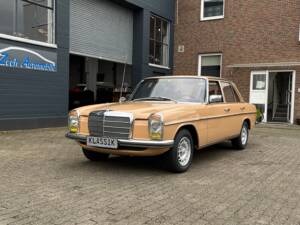 Imagen 5/81 de Mercedes-Benz 240 D 3,0 (1976)