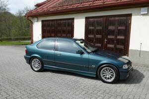 Immagine 31/41 di BMW 323ti Compact (1999)