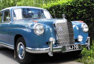 Image 1/9 of Mercedes-Benz 220 S (1957)