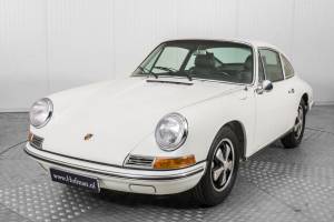 Image 24/50 of Porsche 912 (1967)