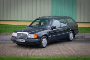Bild 2/26 von Mercedes-Benz 300 TE (1992)