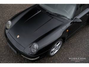 Image 14/32 de Porsche 911 Carrera S (1997)