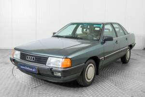 Image 18/41 of Audi 100 - 2.0 TD (1986)