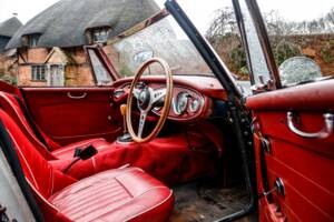 Imagen 14/26 de Austin-Healey 3000 Mk II (BN7) (1962)