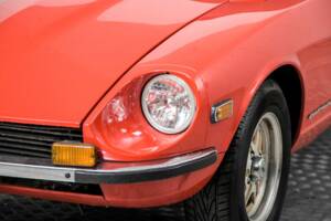 Image 17/50 of Datsun 240 Z (1974)