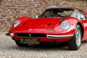 Image 13/50 of Ferrari Dino 246 GTS (1974)