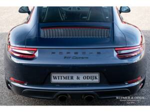 Immagine 13/31 di Porsche 911 Carrera (2018)