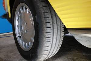 Image 15/50 of Mercedes-Benz 500 SL (1983)