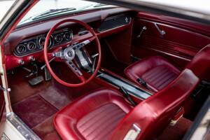 Image 44/50 of Ford Mustang 200 (1966)
