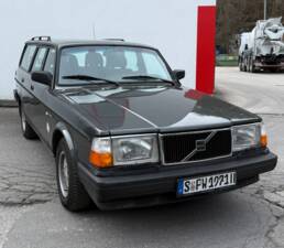 Image 7/54 of Volvo 245 GL (1990)