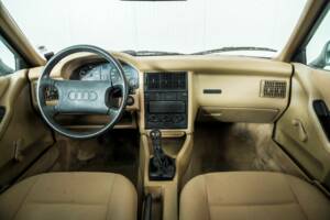 Immagine 7/50 di Audi 80 quattro  -  1.8S (1987)