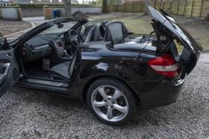 Immagine 35/43 di Mercedes-Benz SLK 350 (2004)