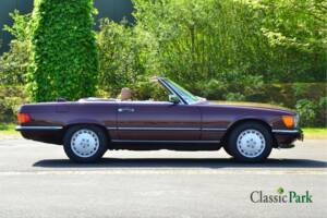 Image 17/50 of Mercedes-Benz 560 SL (1987)