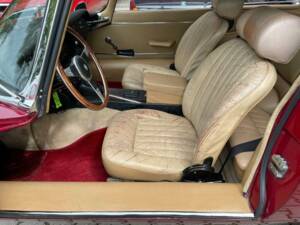 Imagen 12/20 de Jaguar E-Type V12 (2+2) (1971)