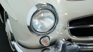 Image 23/31 of Mercedes-Benz 190 SL (1959)