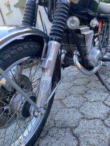 Image 8/11 of Suzuki GT 250 A II (1977)
