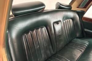 Image 16/23 of Rolls-Royce Silver Shadow I (1975)