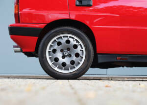 Image 6/41 of Lancia Delta HF Integrale (1989)
