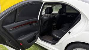 Bild 11/29 von Mercedes-Benz S 63 AMG (2007)