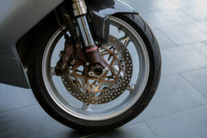 Image 13/15 of MV Agusta DUMMY (2006)