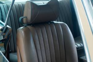 Bild 49/50 von Mercedes-Benz 450 SLC (1977)