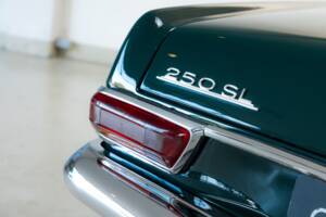 Immagine 26/32 di Mercedes-Benz 250 SL (1967)