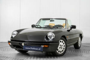 Bild 3/50 von Alfa Romeo 2.0 Spider (1991)