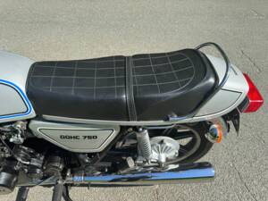 Image 9/20 of Yamaha XS 750 (1979)