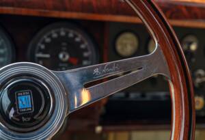 Image 18/31 of Jaguar 340 (1968)