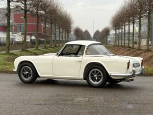 Afbeelding 17/40 van Triumph TR 4 (1963)