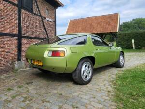Bild 5/8 von Porsche 928 (1977)