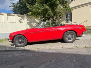 Image 3/81 de MG MGB (1976)
