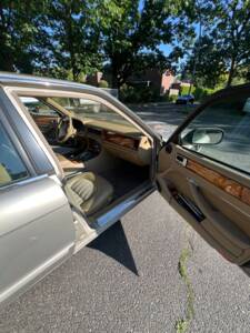 Image 26/31 of Jaguar XJ6 3.2 (1995)