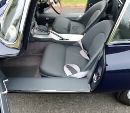 Image 38/50 de Jaguar Type E 3.8 (1962)