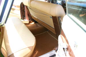 Image 7/20 of Imperial Crown Sedan (1962)