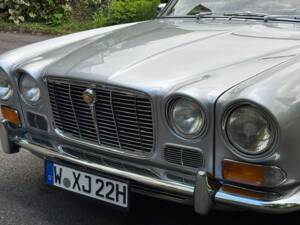 Bild 8/15 von Jaguar XJ 6 4.2 (1972)