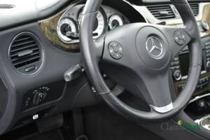 Bild 43/50 von Mercedes-Benz CLS 350 CGI (2008)