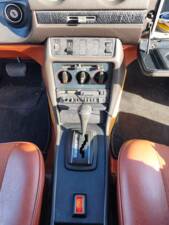 Bild 9/19 von Mercedes-Benz 200 (1980)