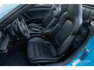 Image 6/42 of Porsche 911 Carrera (2020)