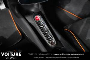 Imagen 31/32 de McLaren Artura (2023)