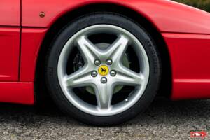 Bild 16/53 von Ferrari F 355 Berlinetta (1996)