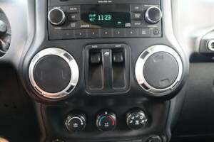 Image 22/50 of Jeep Wrangler 3.8 Rubicon (2011)