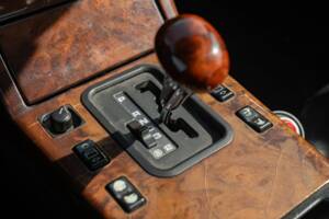 Image 41/50 of Mercedes-Benz 300 SL (1990)