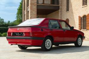Image 7/47 of Alfa Romeo 75 1.6 (1991)