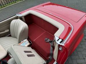 Image 21/36 de Mercedes-Benz 280 SL (1968)