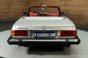 Image 3/7 de Mercedes-Benz 450 SL (1975)
